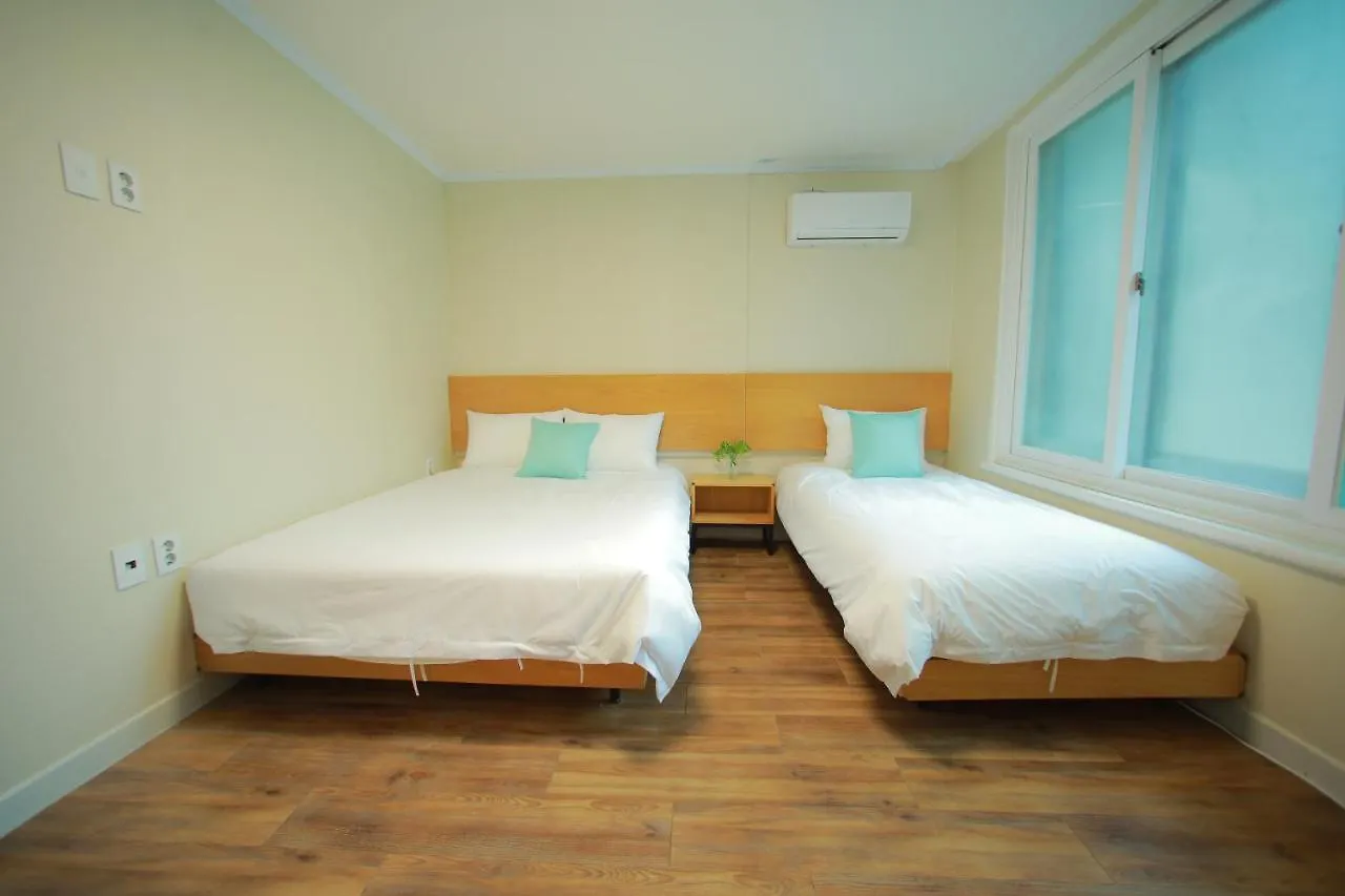 Slow Vibe Myeongdong Seoul Guest house