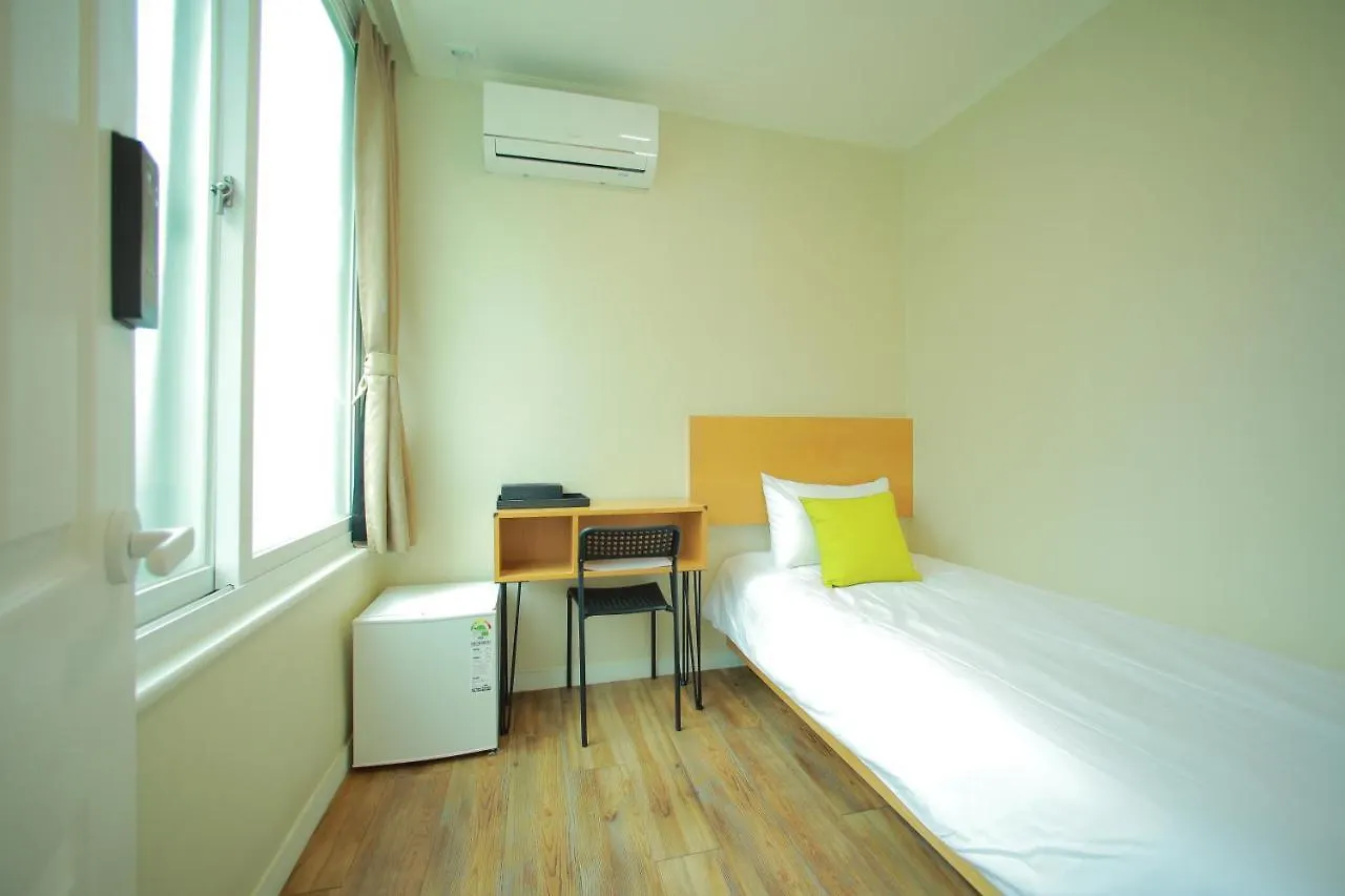 Slow Vibe Myeongdong 서울특별시 0*,  대한민국