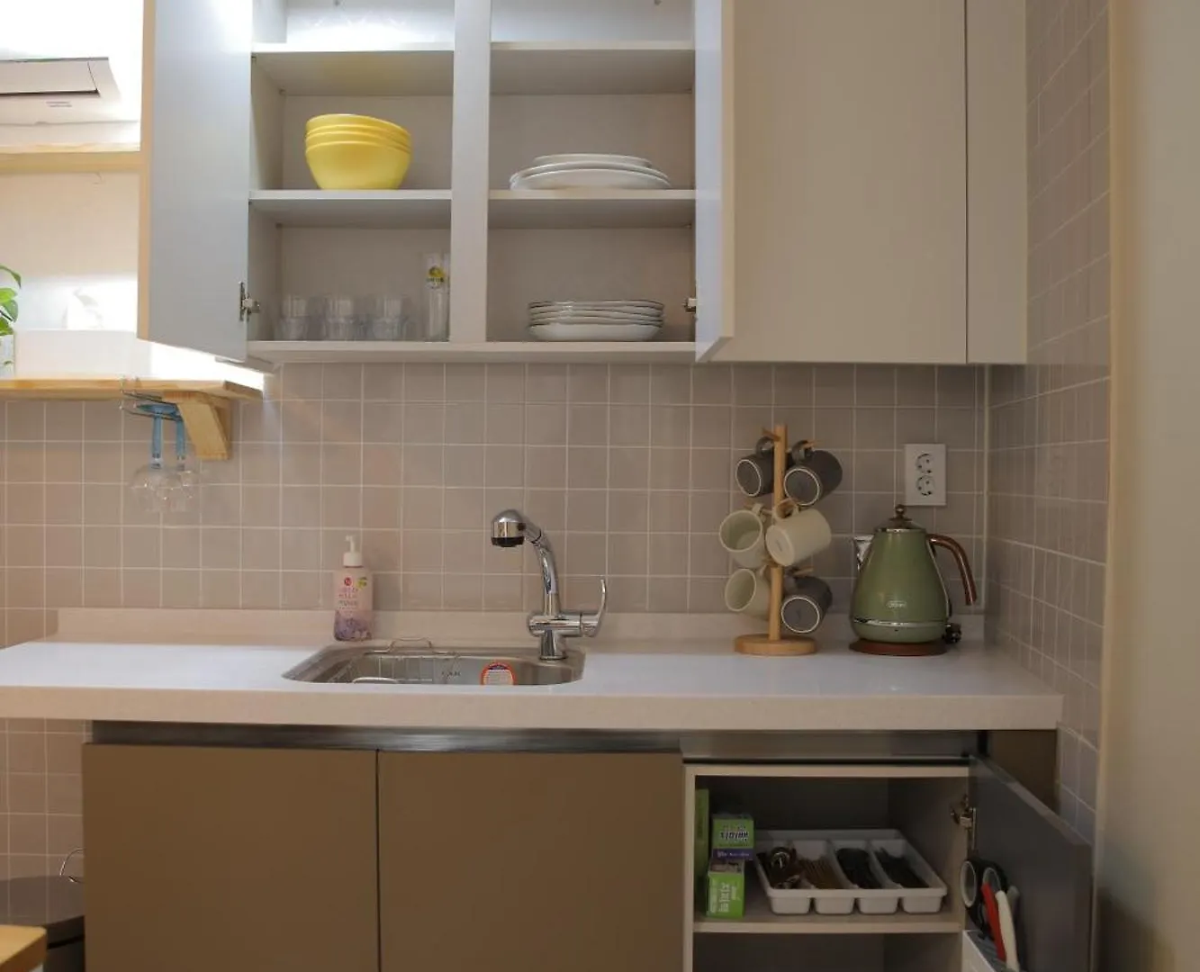 Guest house Slow Vibe Myeongdong Seoul South Korea